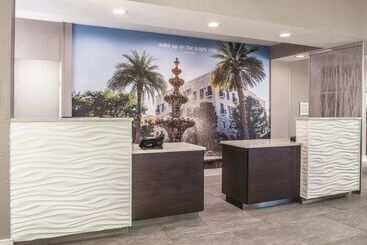 هتل La Quinta By Wyndham Orlando Lake Mary
