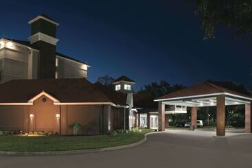 هتل La Quinta By Wyndham Orlando Lake Mary