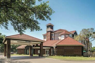 هتل La Quinta By Wyndham Orlando Lake Mary