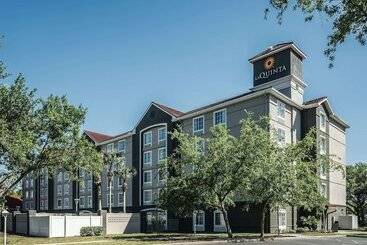 هتل La Quinta By Wyndham Orlando Lake Mary