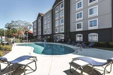 هتل La Quinta By Wyndham Orlando Lake Mary
