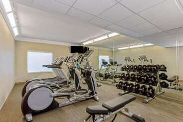 هتل La Quinta Inn & Suites By Wyndham Panama City