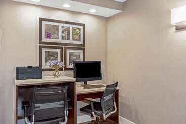 هتل La Quinta Inn & Suites By Wyndham Panama City