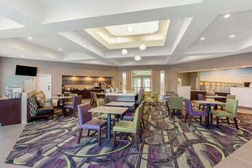 هتل La Quinta Inn & Suites By Wyndham Panama City