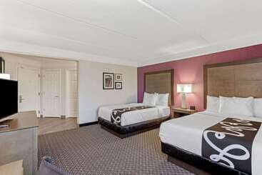 هتل La Quinta Inn & Suites By Wyndham Panama City