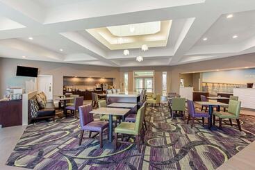 هتل La Quinta Inn & Suites By Wyndham Panama City