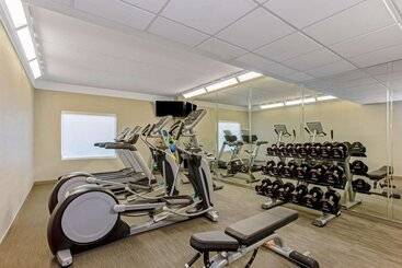 هتل La Quinta Inn & Suites By Wyndham Panama City
