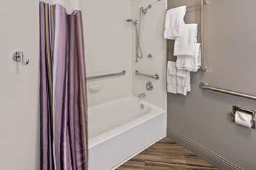 هتل La Quinta By Wyndham Phoenix Scottsdale