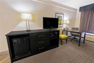هتل La Quinta By Wyndham Phoenix Scottsdale