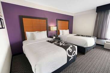 هتل La Quinta By Wyndham Phoenix Scottsdale