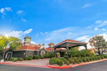 هتل La Quinta By Wyndham Phoenix Scottsdale