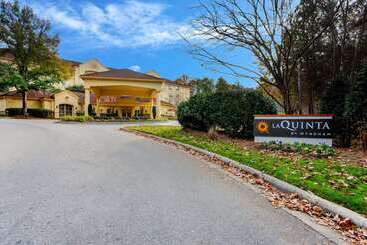 هتل La Quinta By Wyndham Raleigh Crabtree