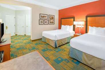 هتل La Quinta By Wyndham Sherman
