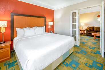 هتل La Quinta By Wyndham Sherman