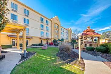 هتل La Quinta By Wyndham Sherman