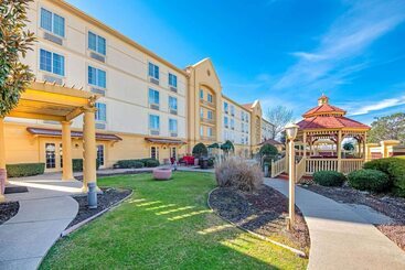 هتل La Quinta By Wyndham Sherman