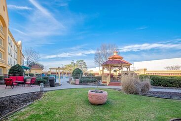 هتل La Quinta By Wyndham Sherman