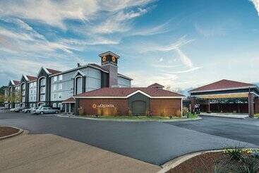 هتل La Quinta By Wyndham Shreveport Airport