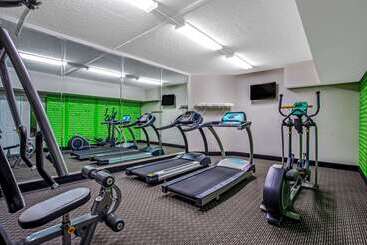 هتل La Quinta By Wyndham Tucson Airport