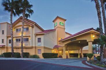 هتل La Quinta By Wyndham Tucson Airport