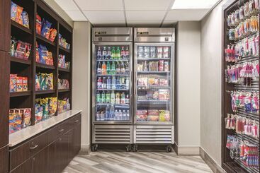 هتل La Quinta Inn & Suites By Wyndham University Area Chapel Hill