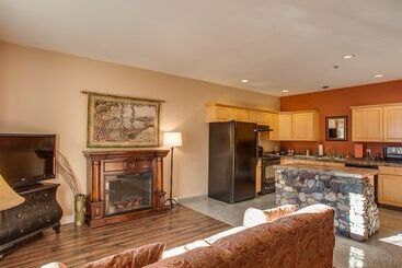 هتل Leavenworth Village Inn