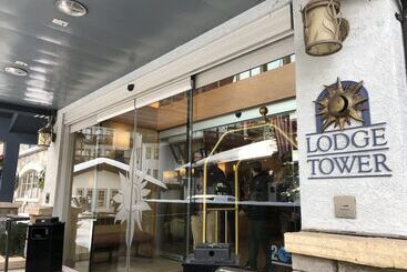 هتل Lodge Tower