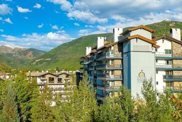 هتل Lodge Tower