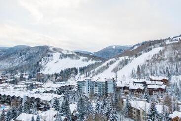 هتل Lodge Tower