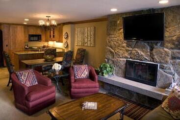 هتل Lodge Tower