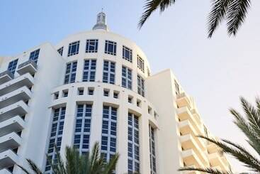 هتل Loews Miami Beach