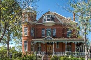 هتل Lumber Baron Inn