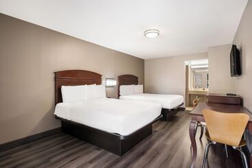 هتل Red Carpet Inn Edison