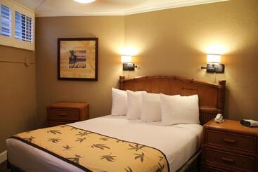Kona Reef Resort By Latour Group