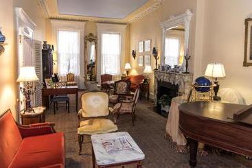 La Reserve Bed And Breakfast