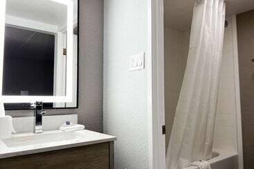 Motel 6 Hazelwood, Mo