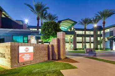استراحتگاه Best Western Plus Sundial