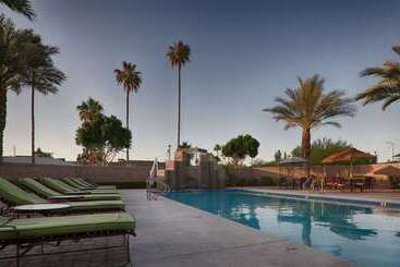 استراحتگاه Best Western Plus Sundial