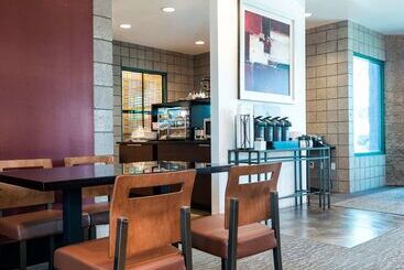 استراحتگاه Best Western Plus Sundial