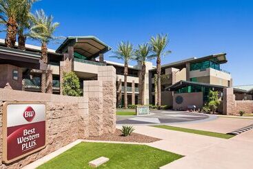 استراحتگاه Best Western Plus Sundial