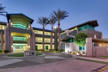 استراحتگاه Best Western Plus Sundial