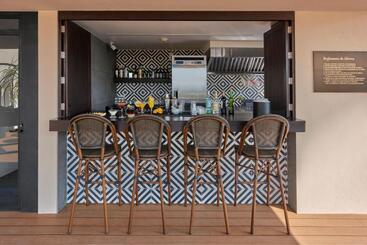هتل City Centro By Marriott San Luis Potosi