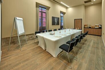 هتل City Centro By Marriott San Luis Potosi
