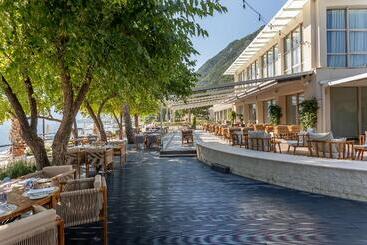 Hyatt Regency Kotor Bay Resort
