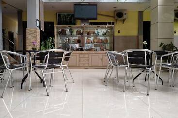 Reddoorz @ Hotel Surabaya Sumenep
