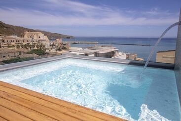 Luxmarì Hotel & Spa