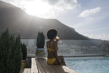Luxmarì Hotel & Spa