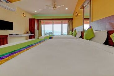 هتل Treebo Trend Nisarga River Camp