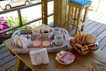تختخواب و صبحانه Boutique La Mexicana Suites & Beach