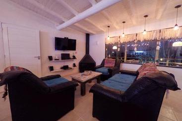 تختخواب و صبحانه Boutique La Mexicana Suites & Beach